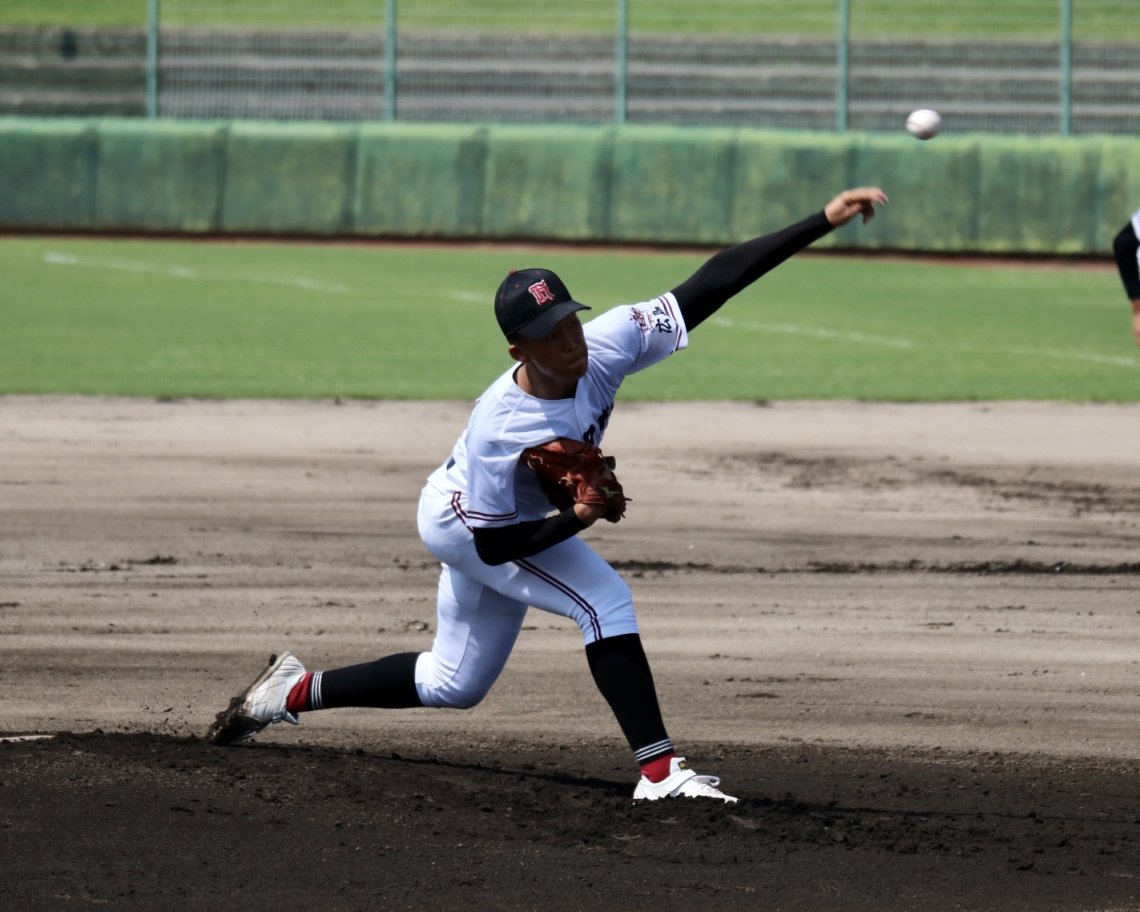 センバツ準々決勝、強気の投球で7回2失点に抑え広陵をベスト4に