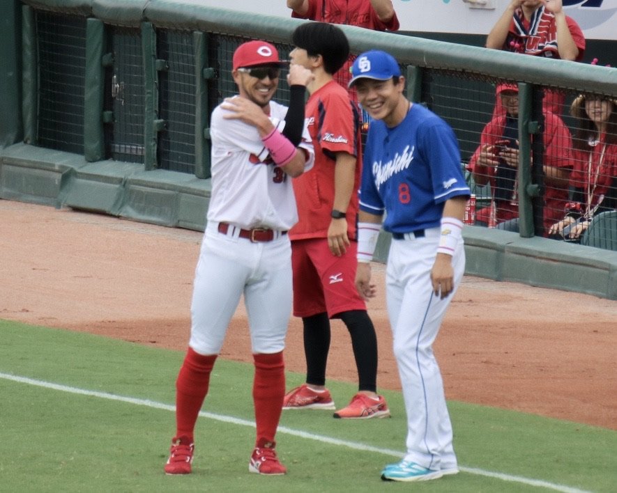 🧢通算2000安打を達成した中日ドラゴンズ大島洋平選手とカープ菊池涼介