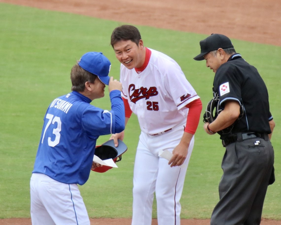 🧢通算2000安打を達成した中日ドラゴンズ大島洋平選手とカープ菊池涼介