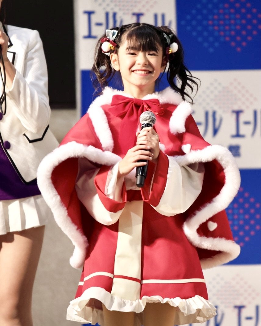 🎅サンタの衣装で揃って登場❣️MAX♡GIRLS 2024年度メンバーとして