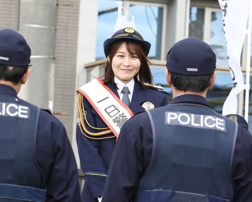 large-437cfceb-709b-46dd-828f-