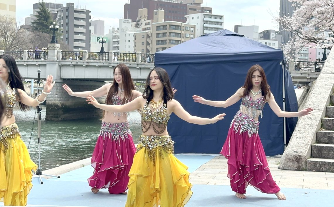 ベリーダンスショー@広島水辺のコンサート | 日刊わしら - HIROSHIMA
