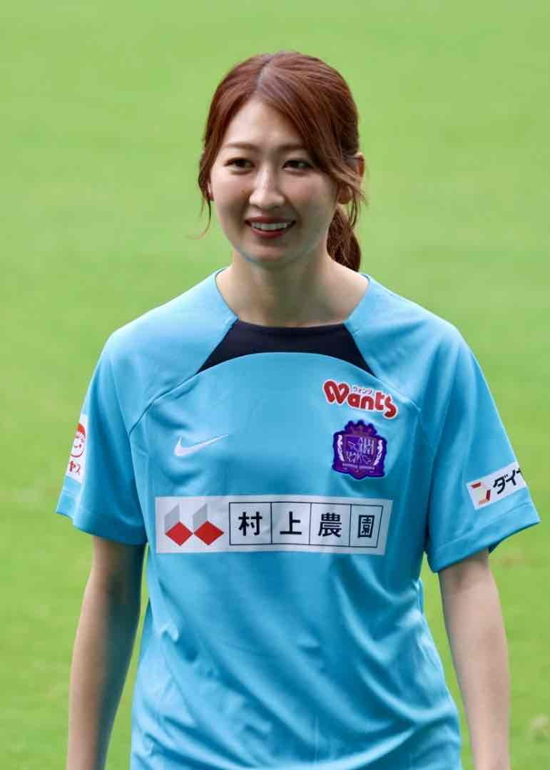 💜なりきりDJ体験に参加した子供達の元気な呼び込みでピッチに登場する