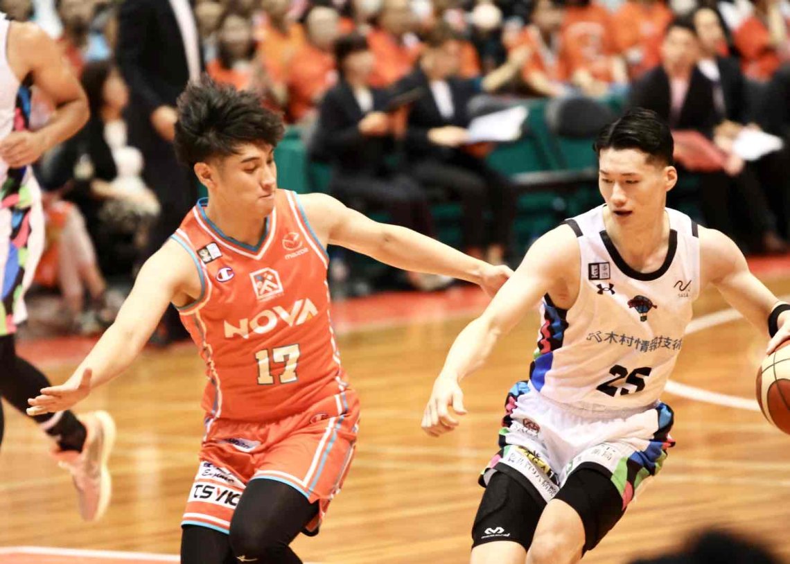 🏀16日の佐賀戦、 10得点を挙げた広島ドラゴンフライズ三谷桂司朗選手