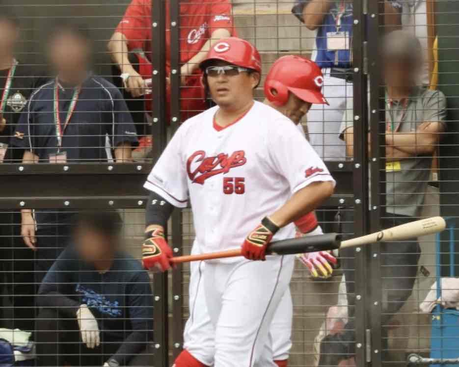 広島東洋カープ 松山竜平選手サイン入りバット(クラック有) 24BBM