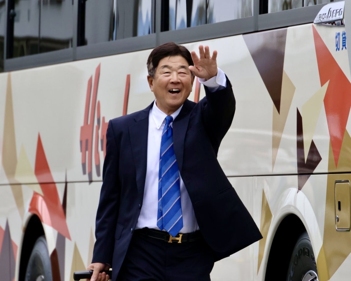 ⚾️12日ファーム広島🆚阪神】🚌試合終了後、👦子供達にファンサービス